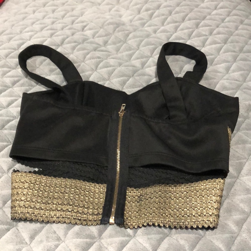 Love Culture Designer Zippered Crop Top - Picture 2 of 5
